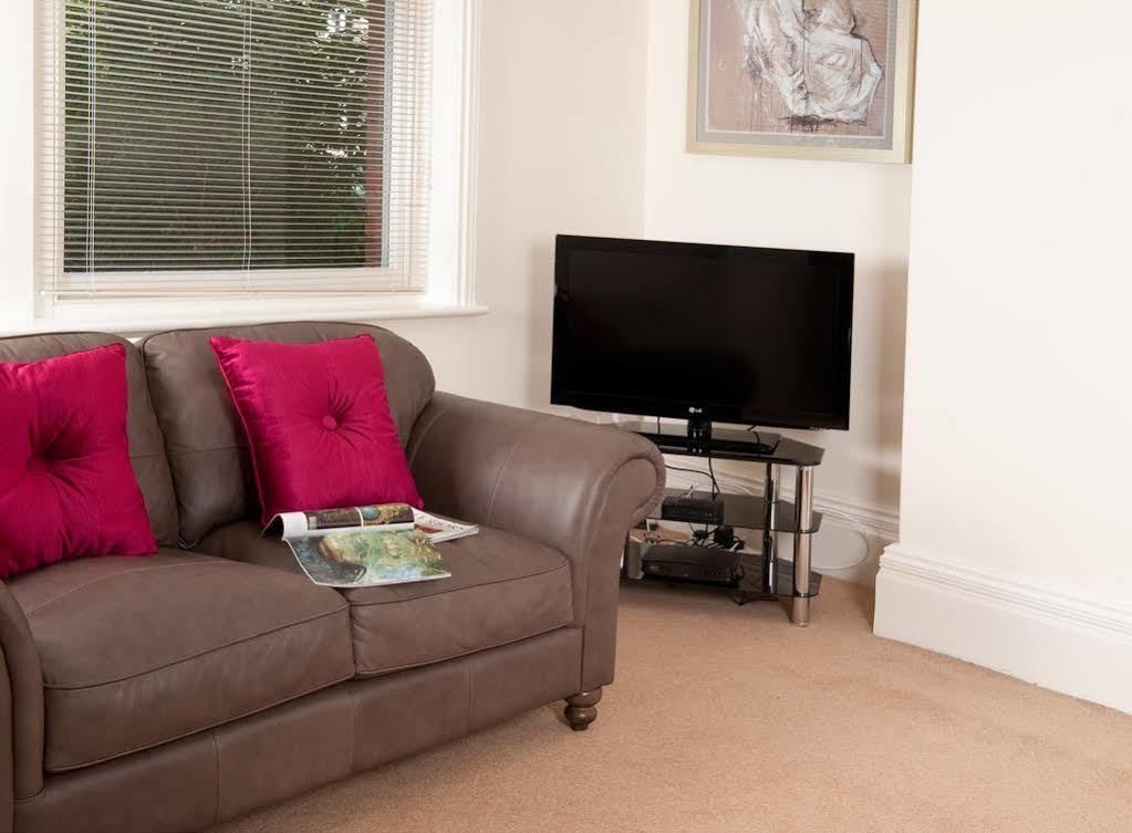 Harrogate Serviced Apartments Екстериор снимка