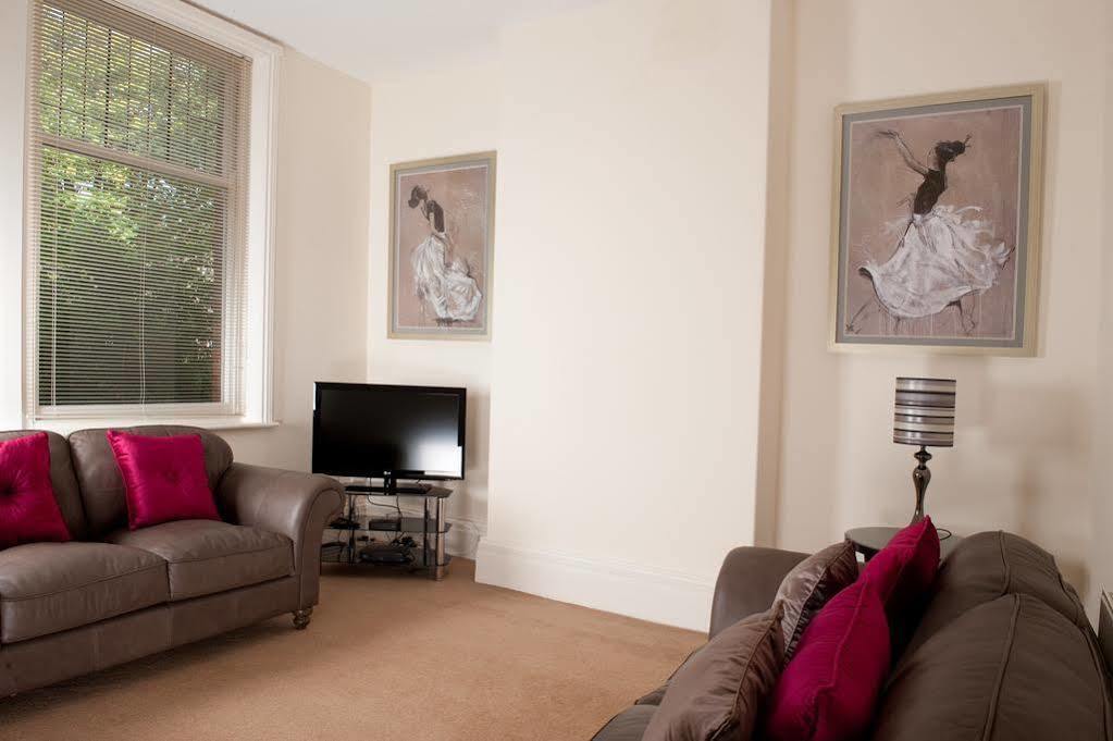 Harrogate Serviced Apartments Екстериор снимка